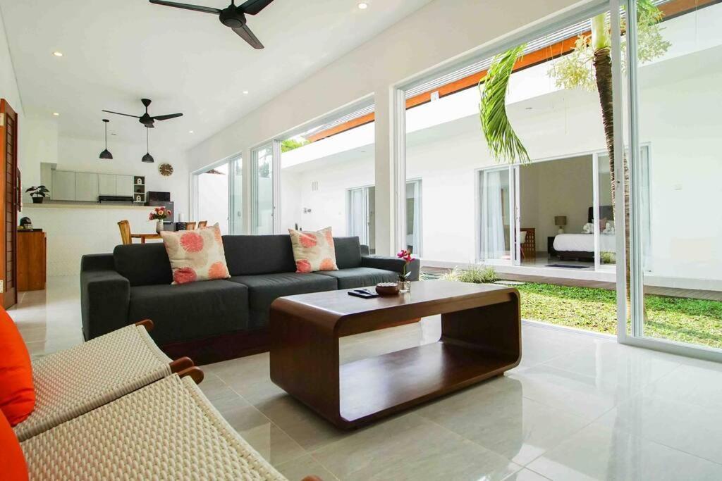 Villa Akmali Seminyak Drupadi 2 Bedrooms W/Pool 5Mins To Beach Eksteriør billede